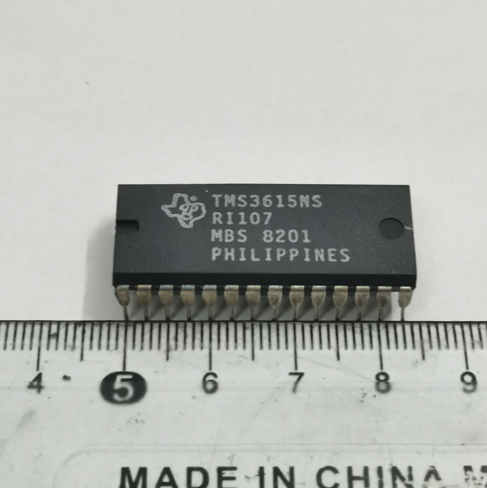 1PCS IC TI WDIP-28(DIP-28) TMS3615NS TMS3615 Length:35MM(Lead Pitch:2.54MM)