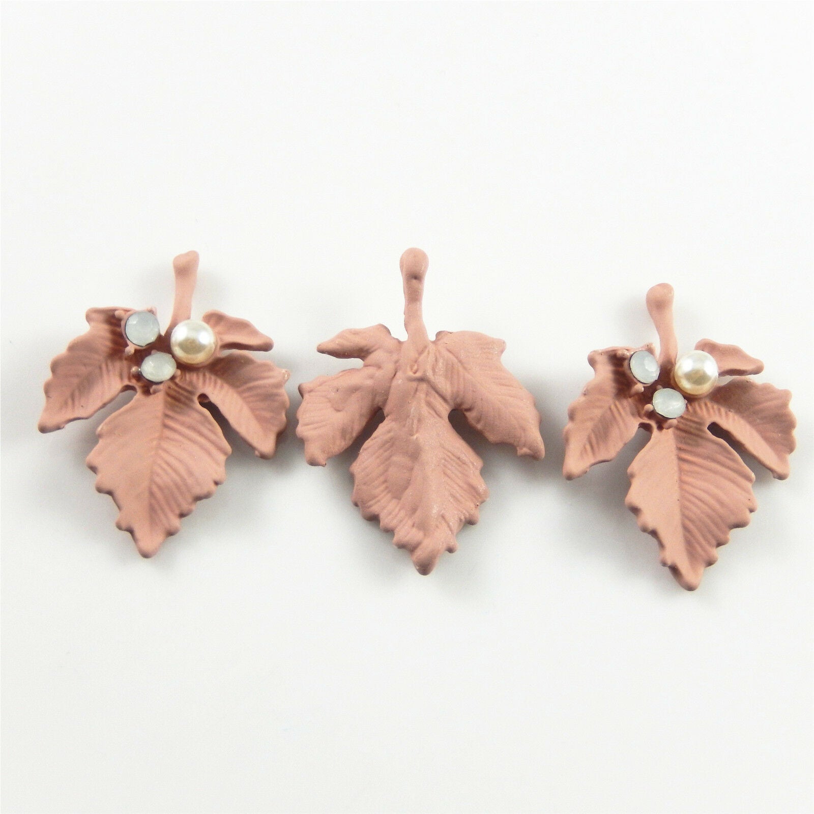 10 pcs Frosted Pink Maple Charm Alloy Leaf Pendant Faux Pearls Decor 29x21x6mm