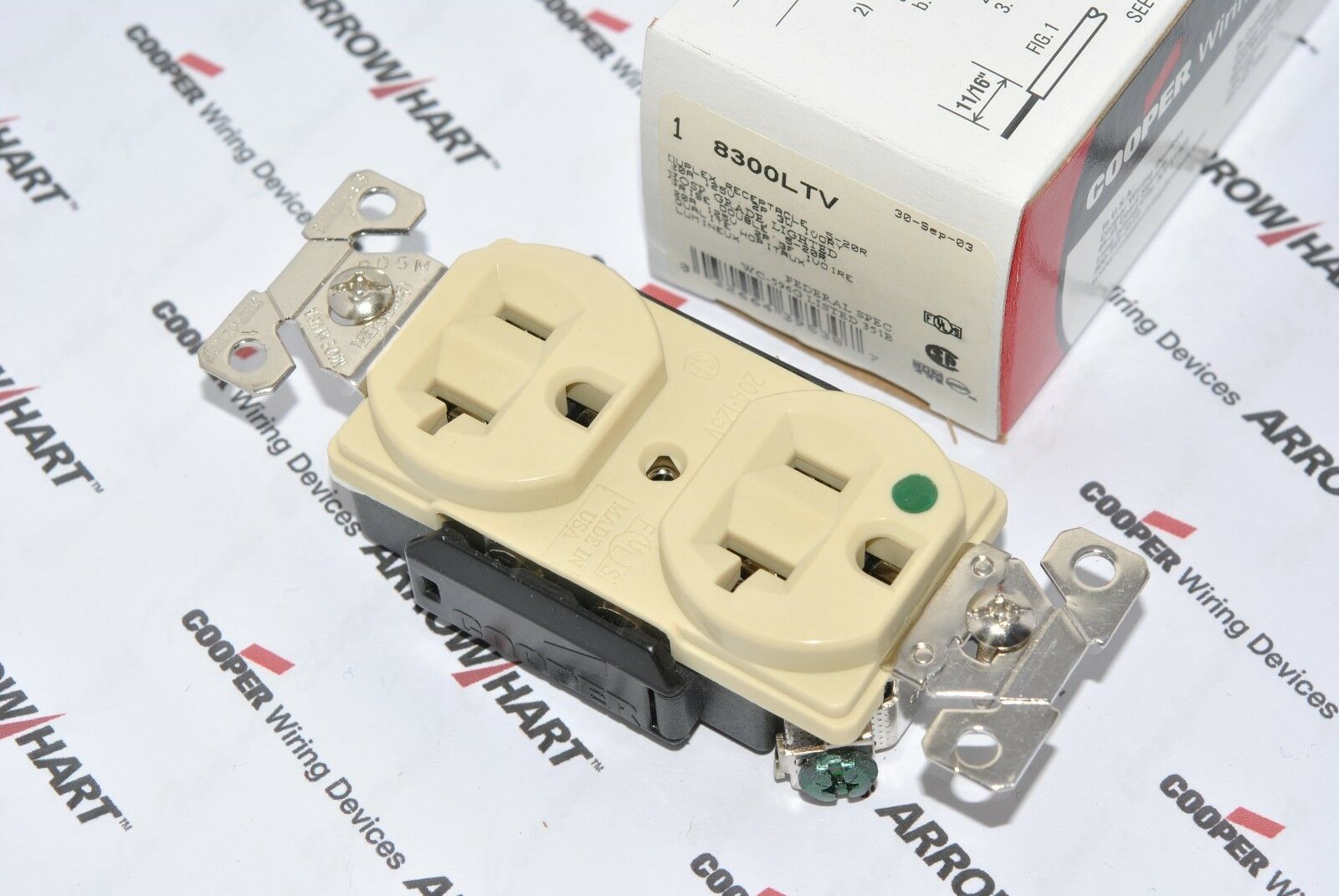 1pcs-COOPER 8300LTV (AH8300LTV) Illuminated  20A 125V Hosptial Duplex Receptacle