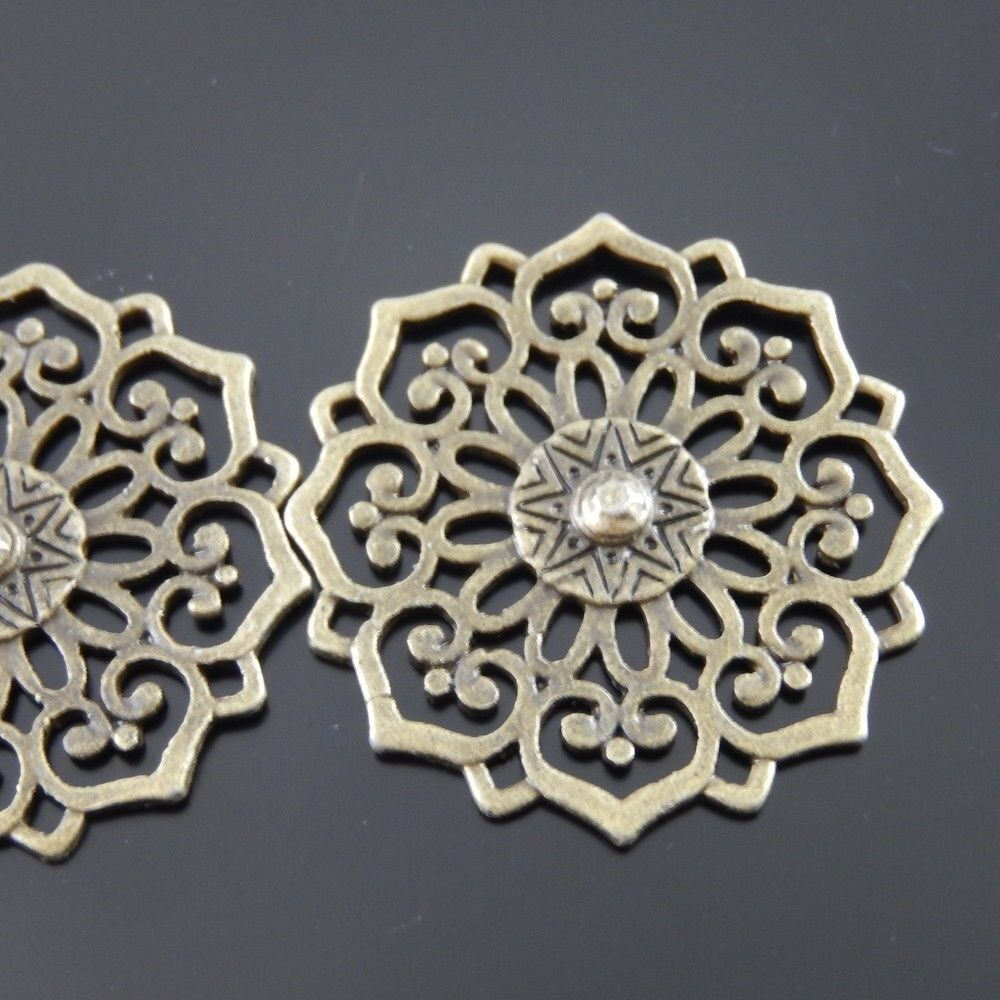10pcs Retro Style Bronze Alloy Round Hollow Flower Pattern Pendant Charm 30mm