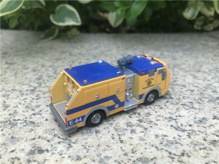 Tomica Disney Pixar Plane Fire & Rescue P-25 Pulaski Metal Vehicle No Package