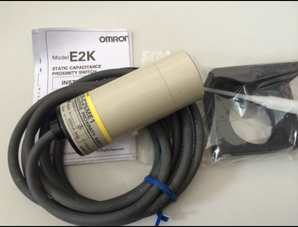 1pcs 100%new   sensor, inductance proximity switch E2K-C25ME1