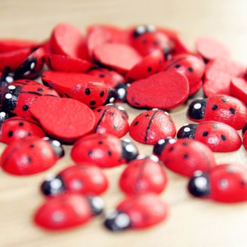 100-pack Mini Red Ladybug Embellishments Flat Back Wood Craft Making Art Decors