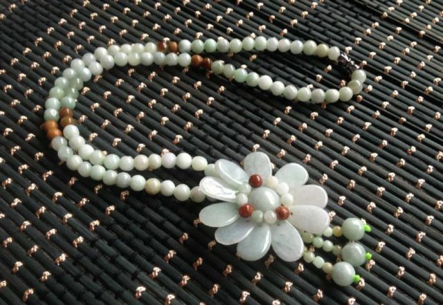 100% Natural A JADE Jadeite Bead Flower Necklace 22" inches AA