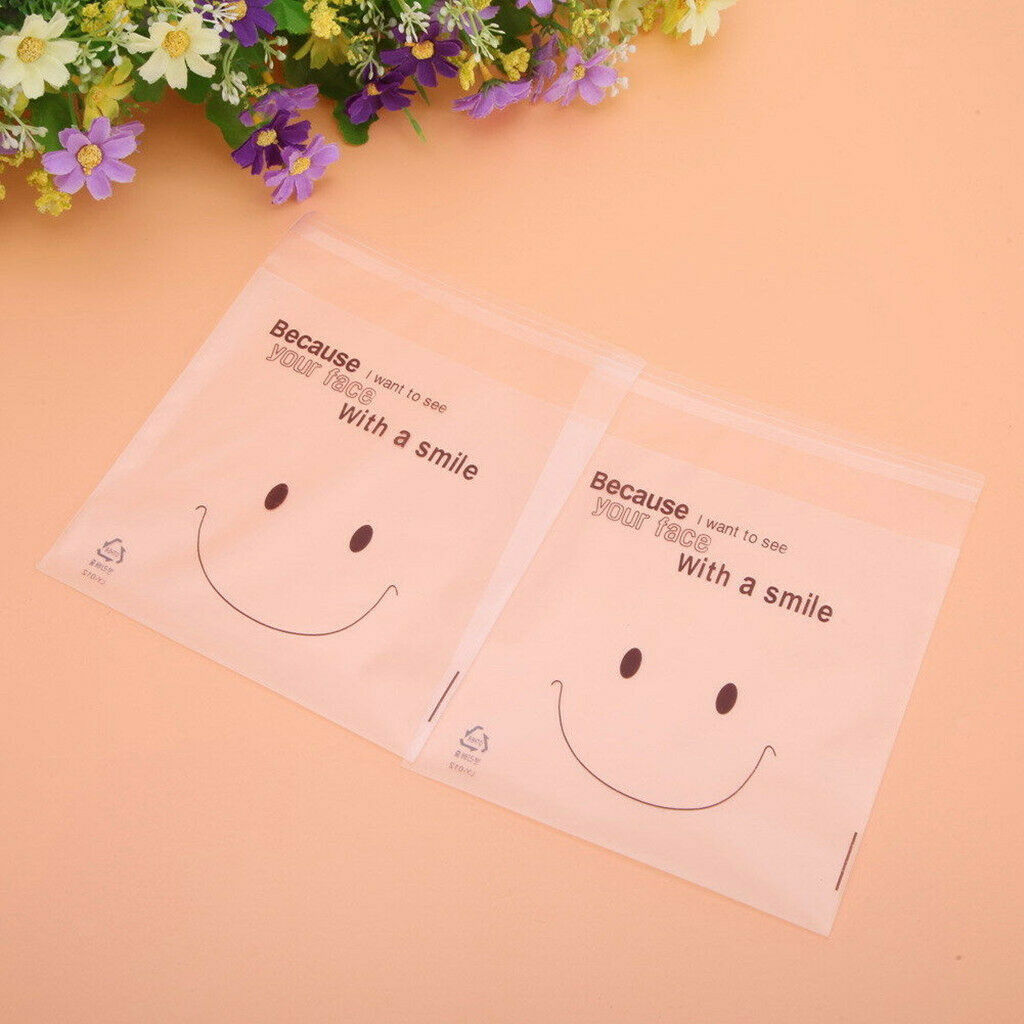 100Pcs Cute Smile Self-Adhesive Cookie Candy Biscuit Wrapping Party Seal Bag
