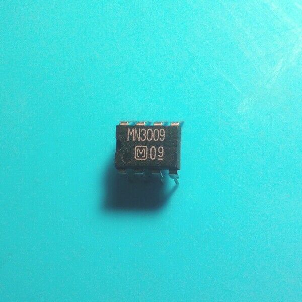 1PCS  IC PANASONIC DIP-8 MN3009