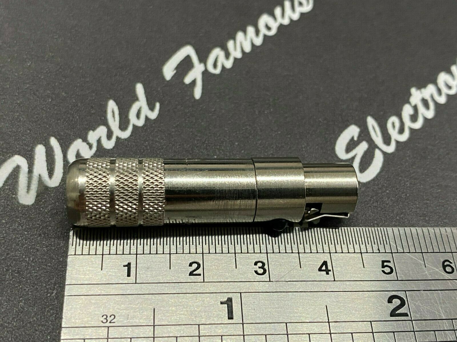1pcs - Switchcraft TA4FSH XLR Connectors 4P FEMALE SCKT SHIELDED