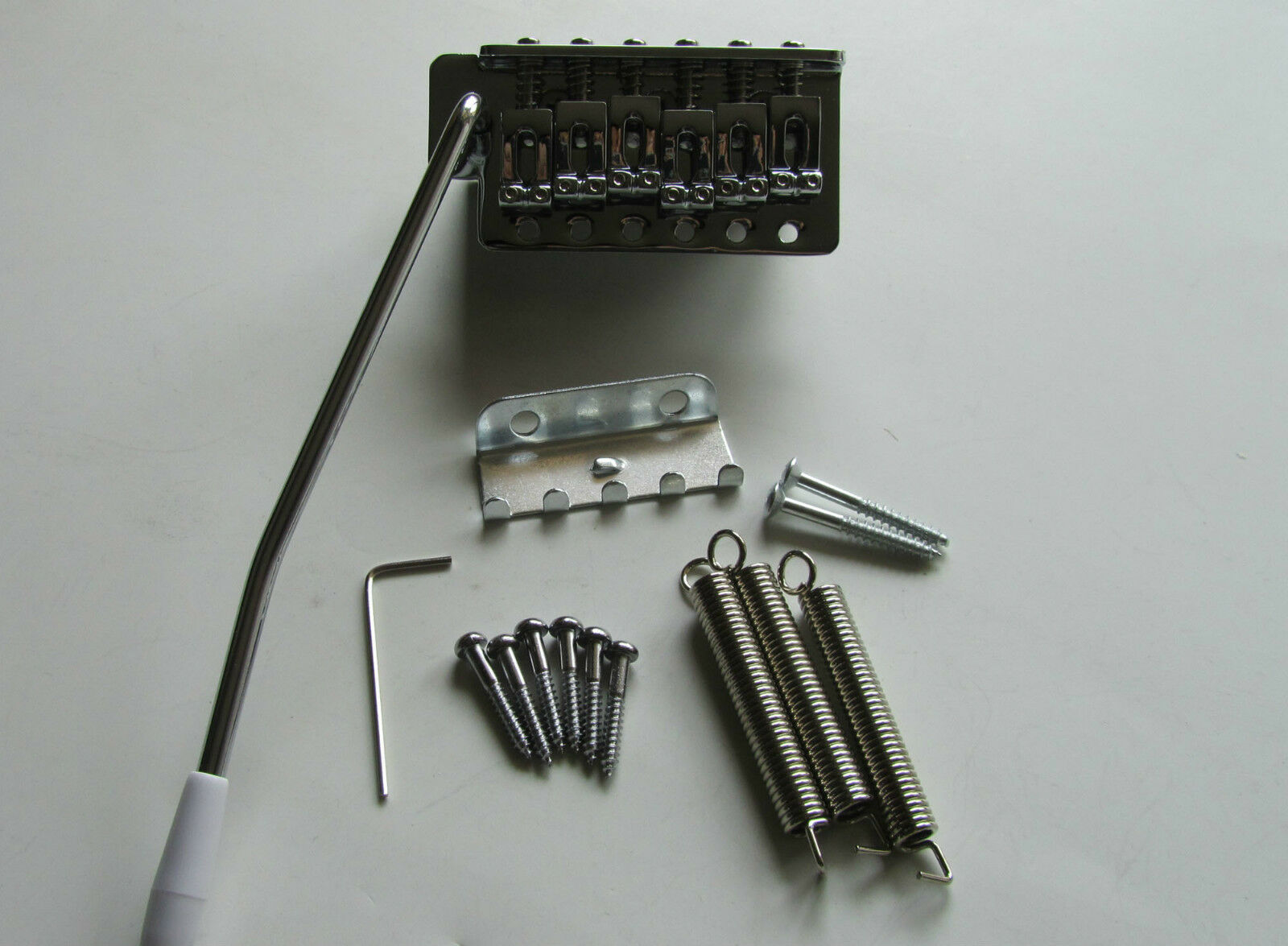 Chrome ST/Strat Style Guitar Tremolo Bridge Locking System for Stratocaster
