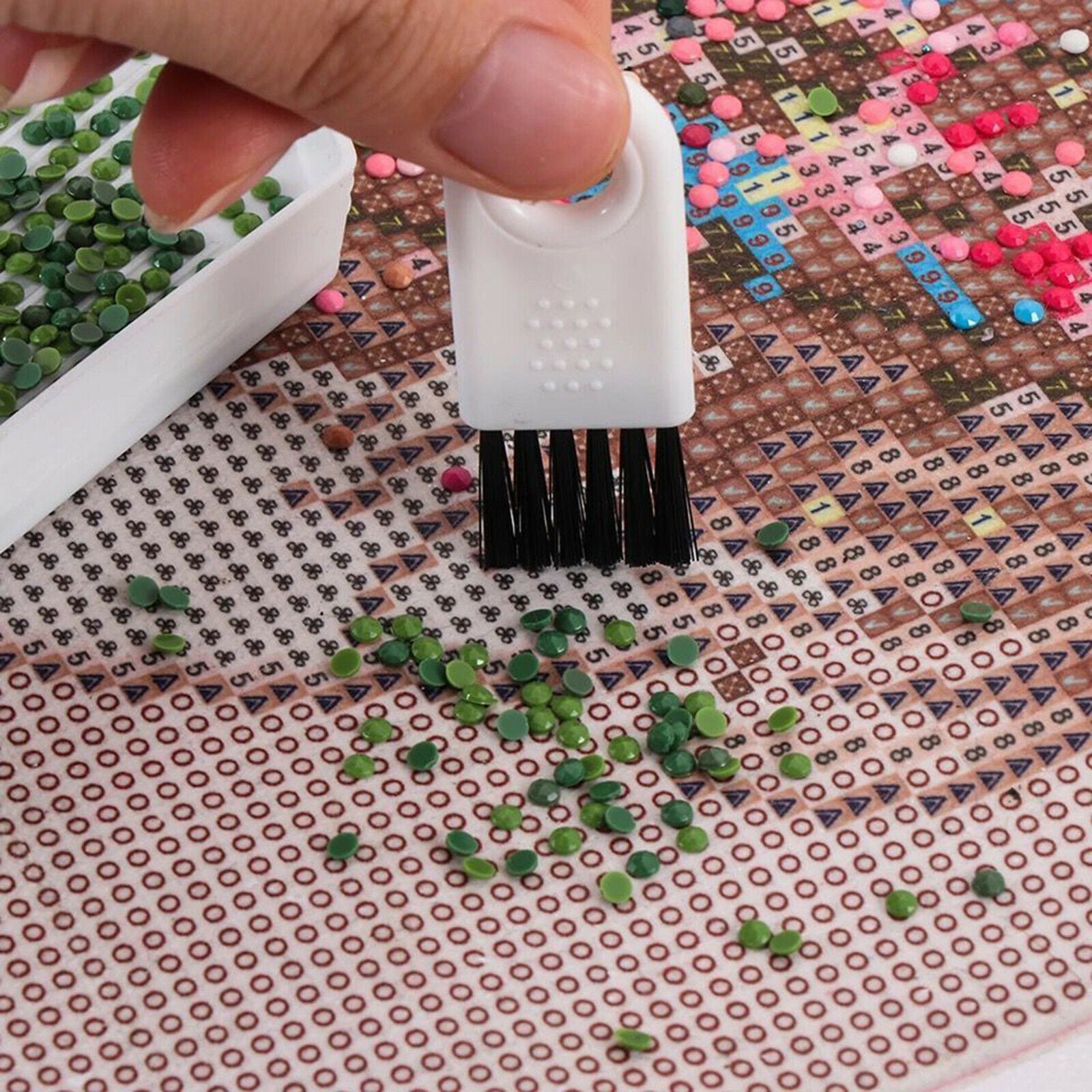24Pcs 5D Diamond Painting Pen Embroidery with 5 Point Pen Tips Storage Tray
