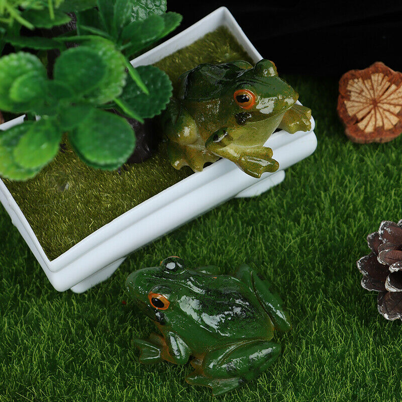 Cute Frog Mini Resins Crafts Fairy Garden Miniatures DIY Micro Landscape .l8