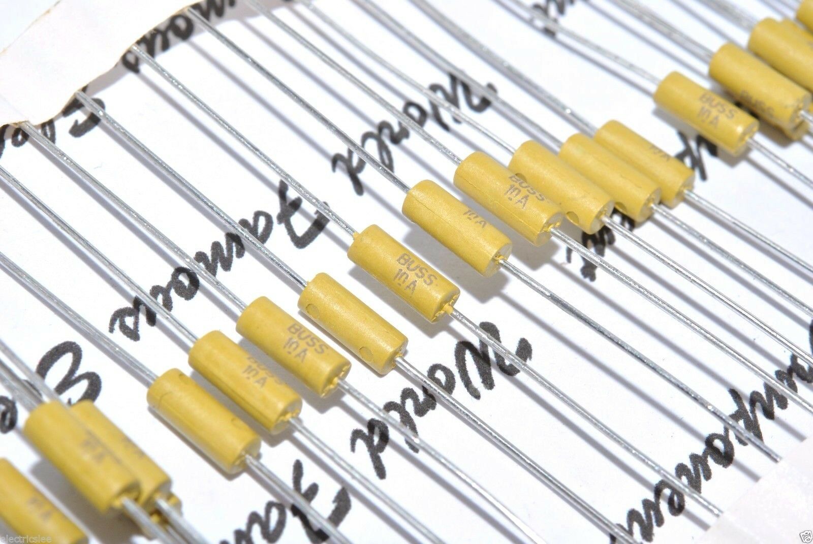 10pcs - BUSSMANN (BUSS) 7A MCR-7 MICROTRON FUSE - AXIAL