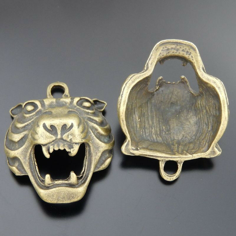8 pcs Retro Bronze Tiger Head Metal Alloy Charm Pendant Earring Dangle 30*23*9mm