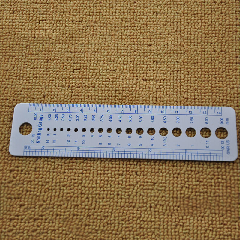 High Quality 1 PCS Knitting Needle Ruler Plastic Sweater Weaving Tool.l8
