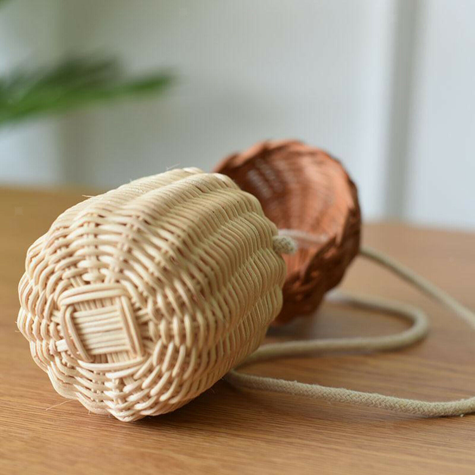 Cute Fashion Handwoven Round Rattan Handbag Natural Straw Bucket Bag Picnic