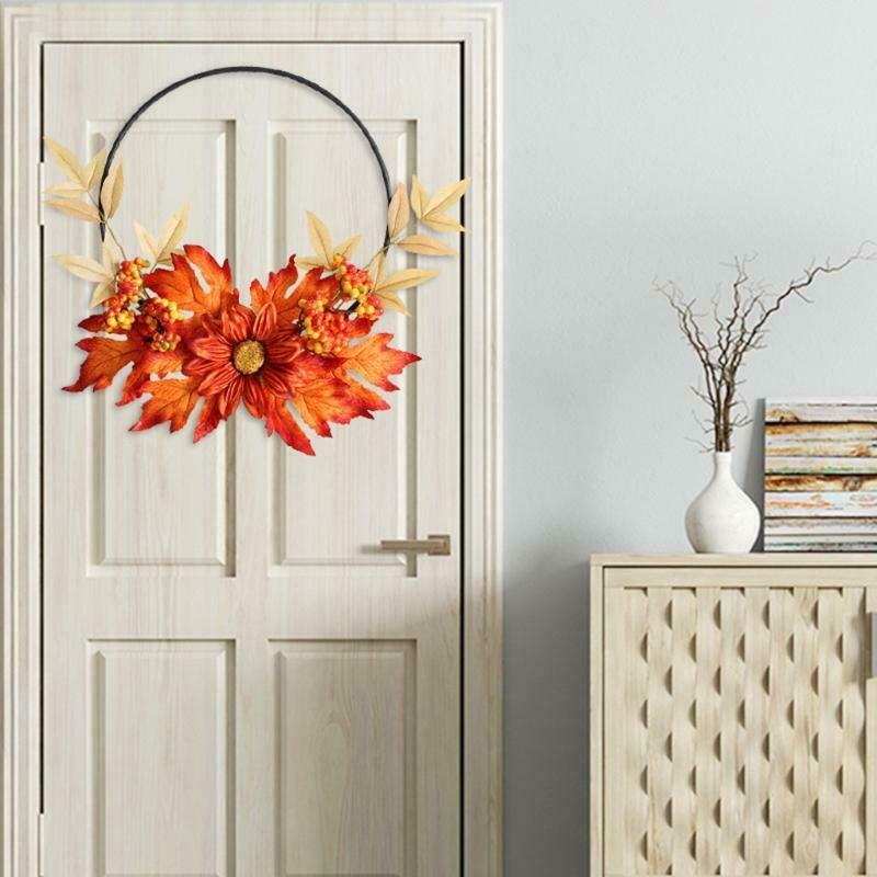 Fall Wreath Decoration Autumn Wreath with Maple Leaves Berries Harvest Wreath