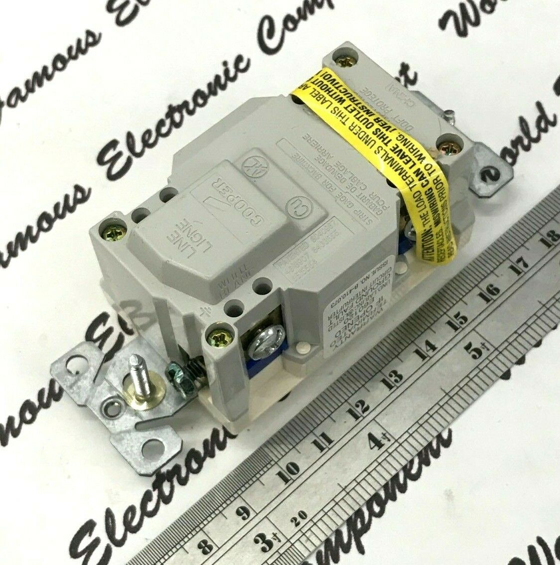 1pcs-COOPER WIRING XHGF20LA Hospital Grade GFCI Receptacle NEMA 5-20R 20A/125V