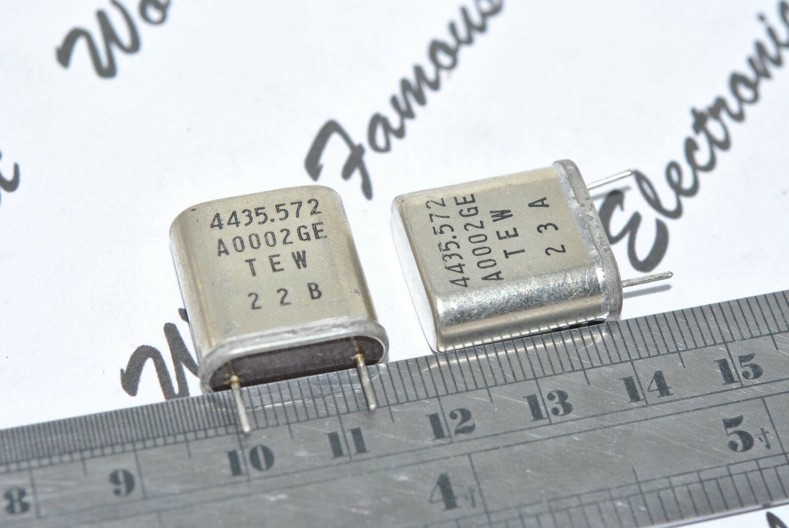 1pcs - 4435.572 MHZ TEW Quartz Crystal Resonator / XTAL