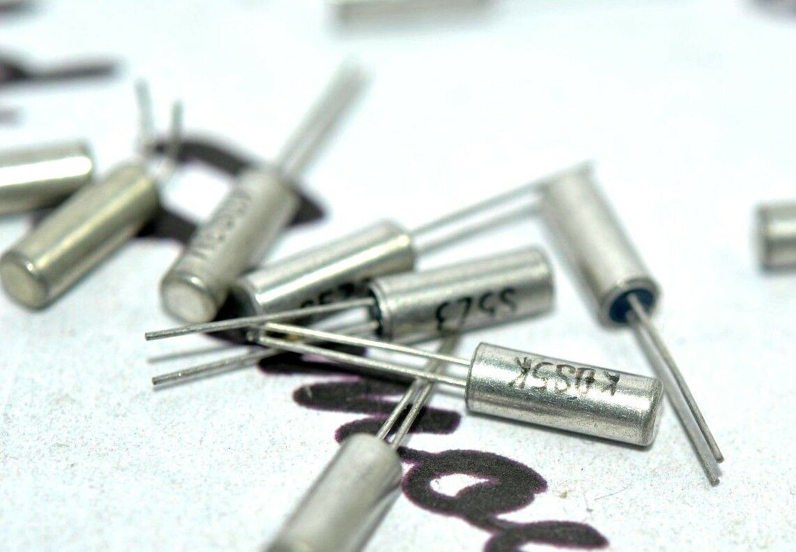 20pcs - S5Z3 / KDS5K Quartz Crystal Resonator / XTAL
