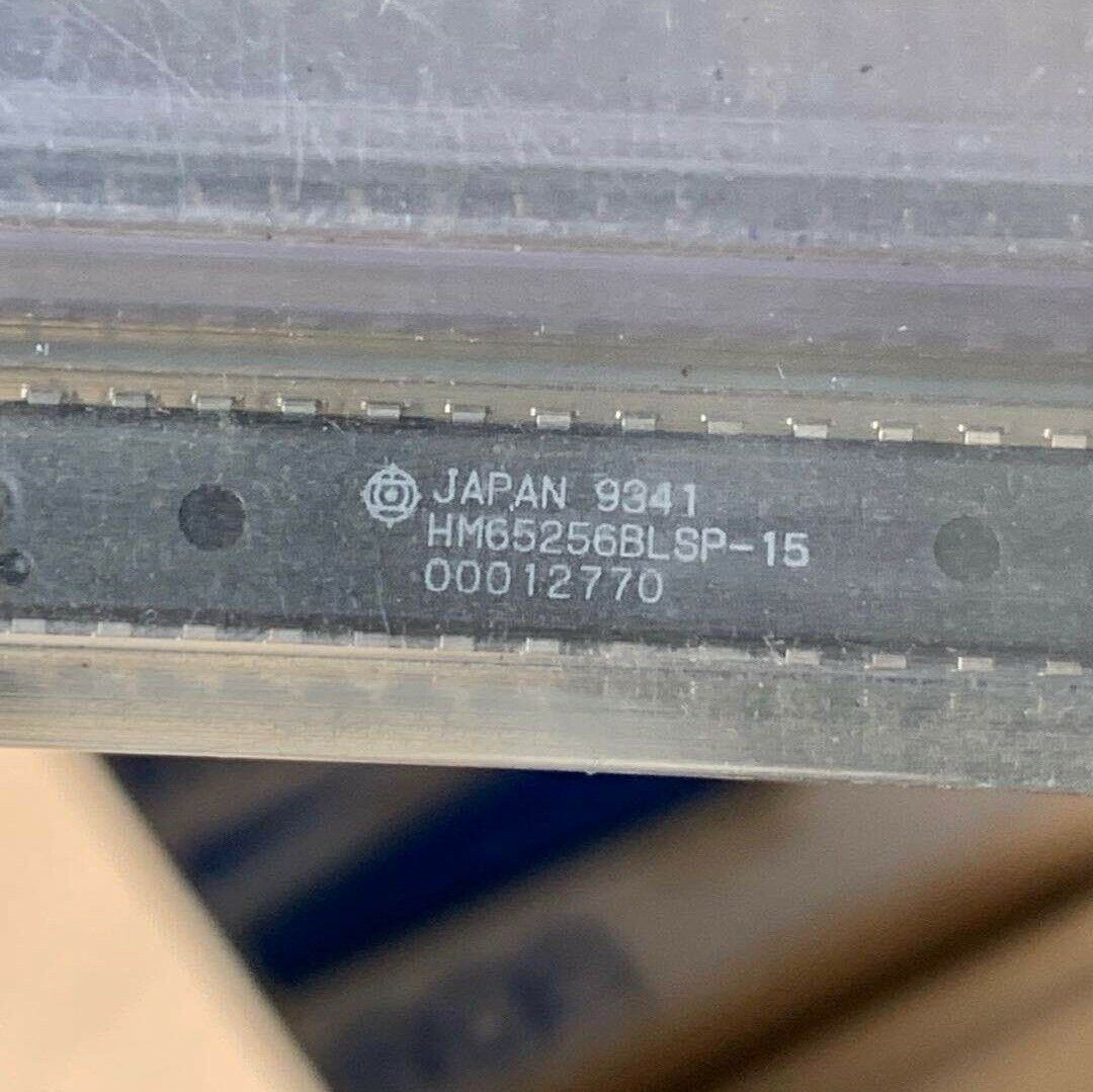 10PCS IC HITACHI DIP-28(SKINNY) HM65256BLSP-15 HM65256BLSP