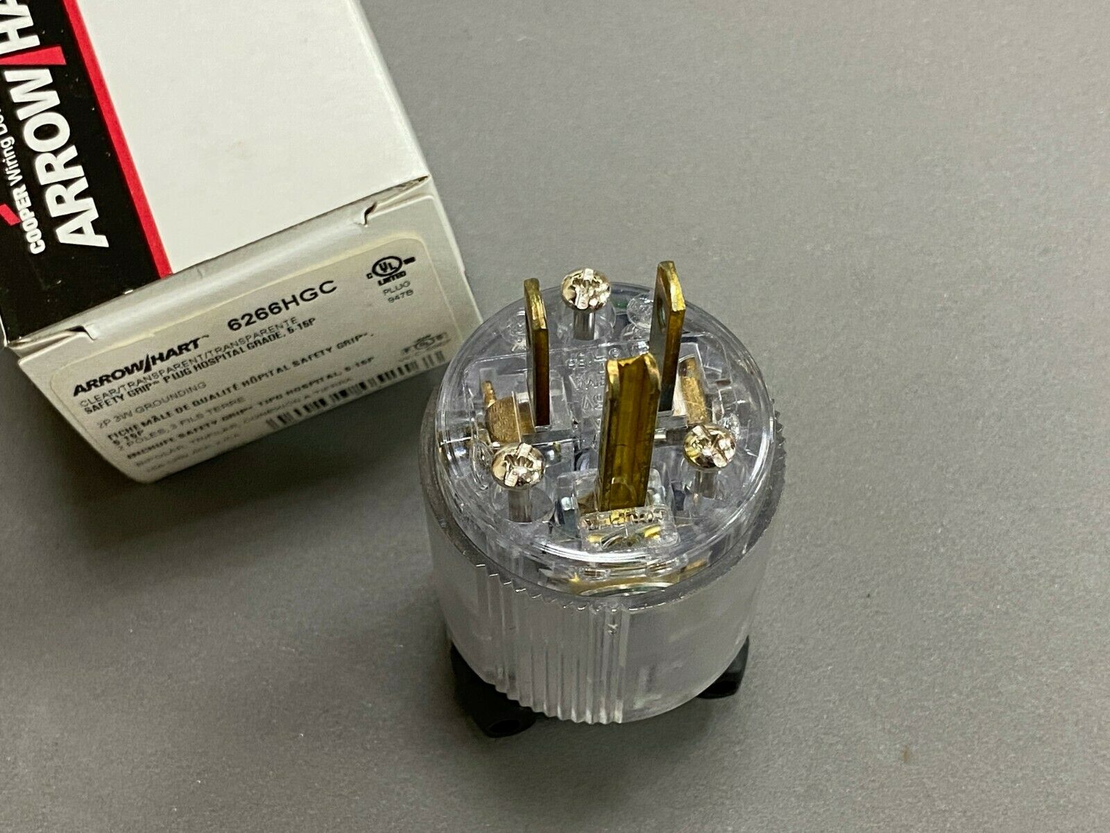 1pcs - COOPER 6266HGC 15A 125V NEMA 5-15 Hospital Grad Angle Plug 2P-3W