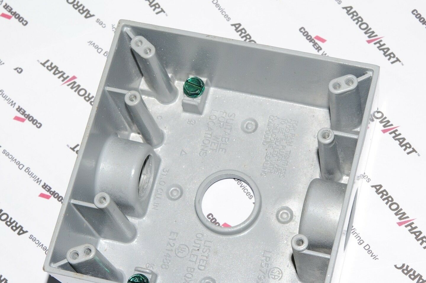 1pcs- BELL/ HUBBELL 5341-0 Weatherproof 2-Gang Outlet Boxe - Aluminum 3/4 Inch