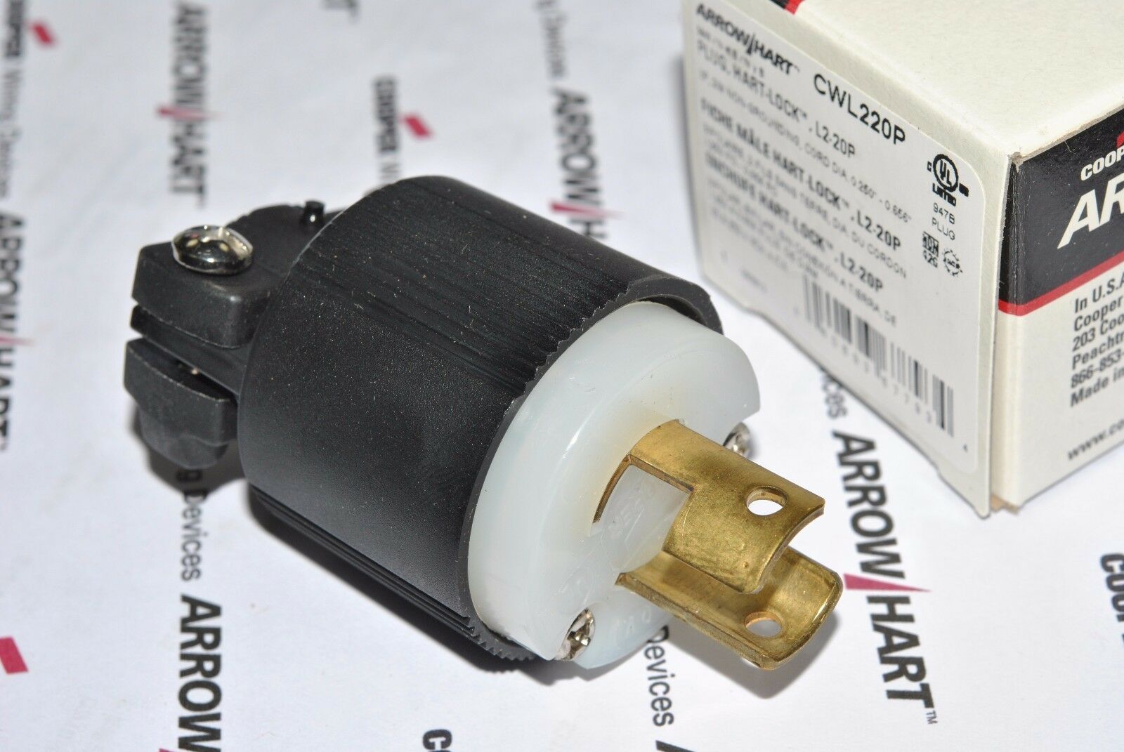 1pcs - COOPER CWL220P 20A 250V L2-20 Twist Hart-Lock Locking Male Plug