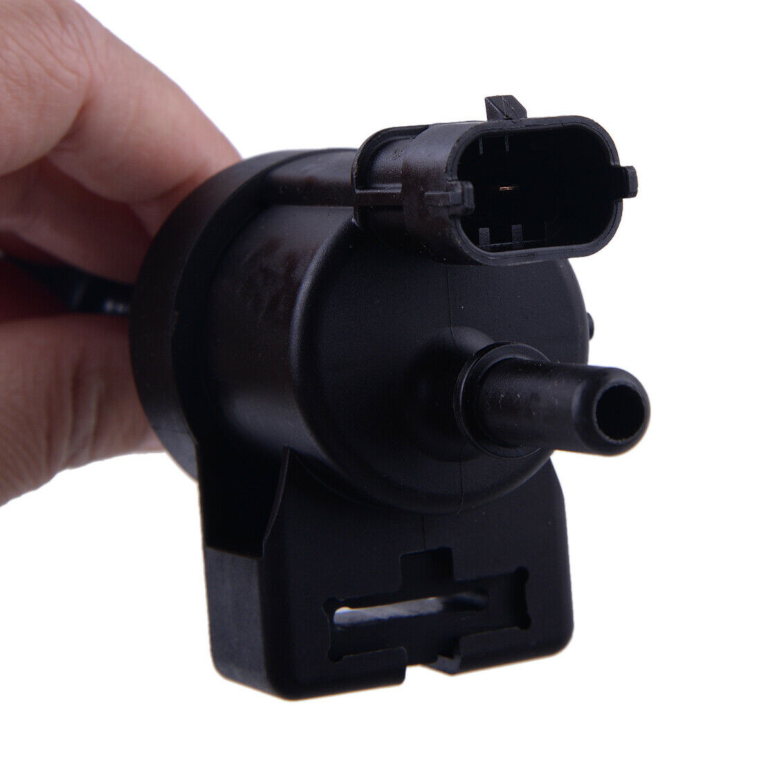 1x Vapor Canister Purge Solenoid Valve Fit for Chevy Cruze Sonic Encore 1.4L