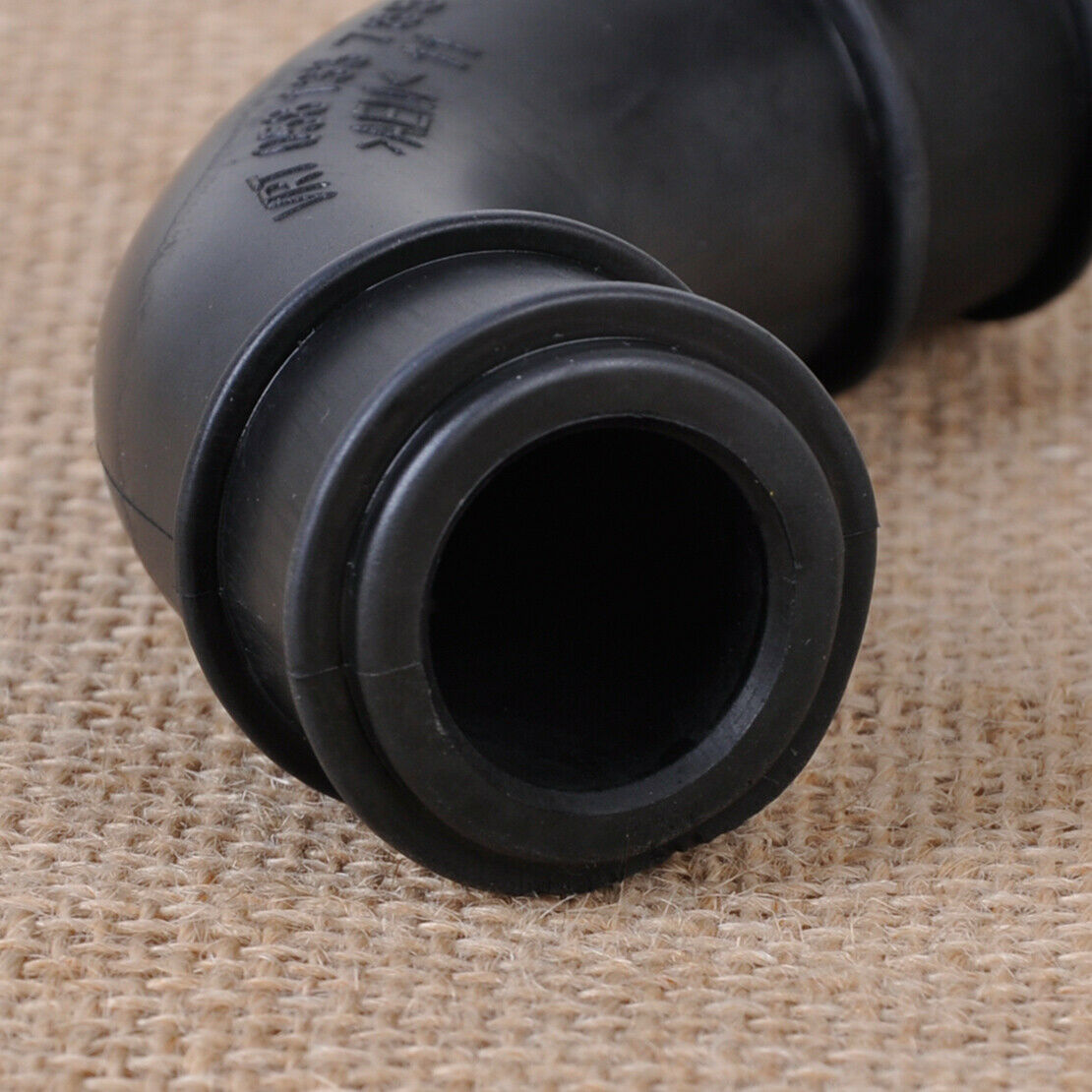 Elbow Hose Air Pump Valve Pipe Fit for 058133785B Audi A4 Quattro Passat An