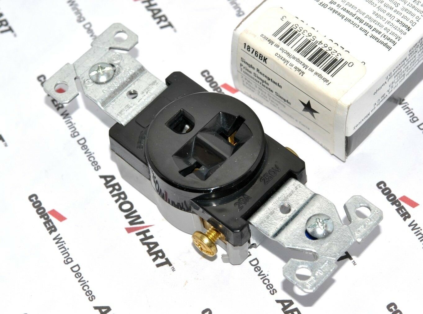 1pcs-COOPER 1876BK 20A 250V Commercial Grade Single Receptacle NEMA 6-20R