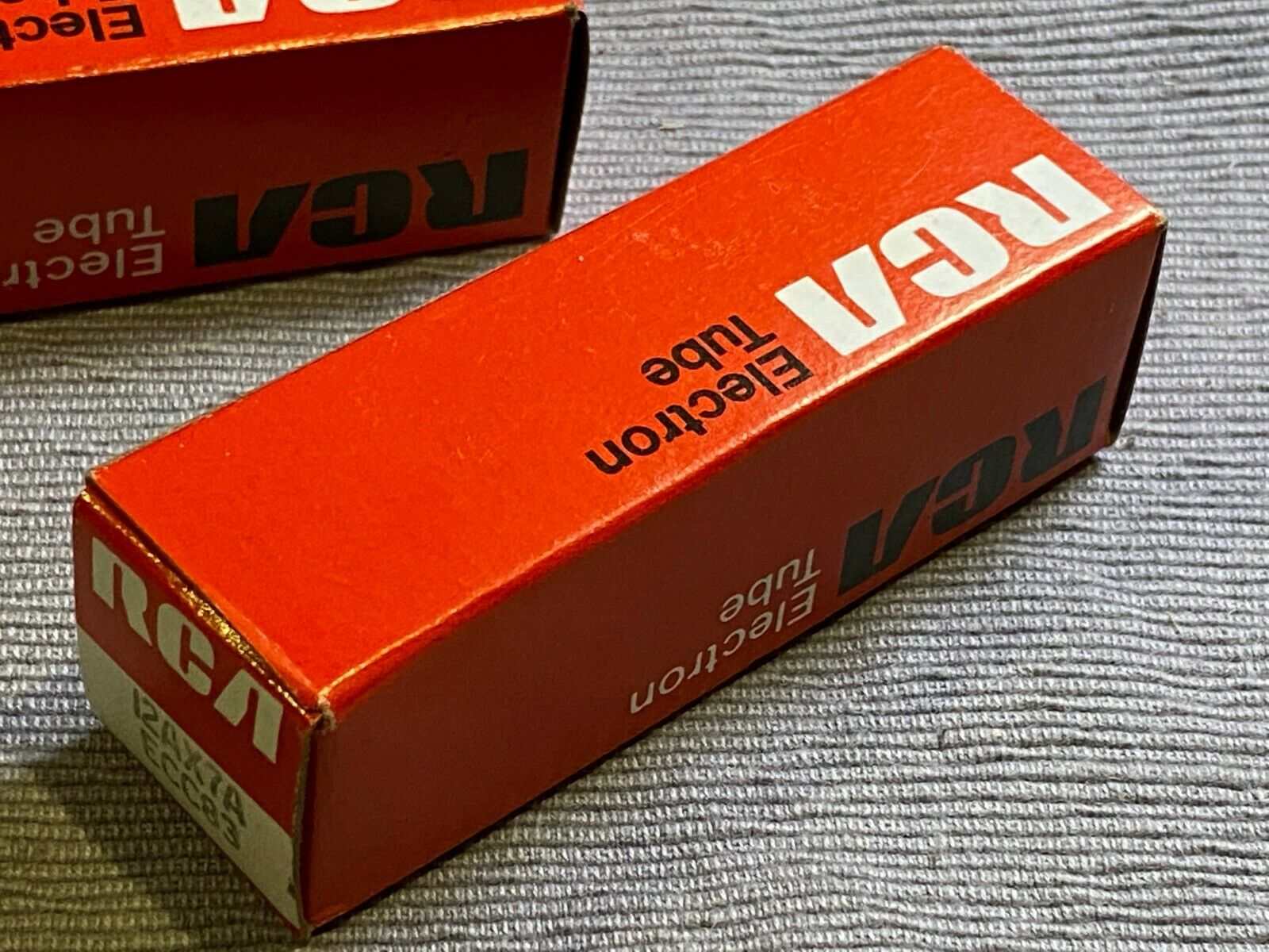 1pcs - RCA 12AX7A ECC83 Vacuum Tube NOS