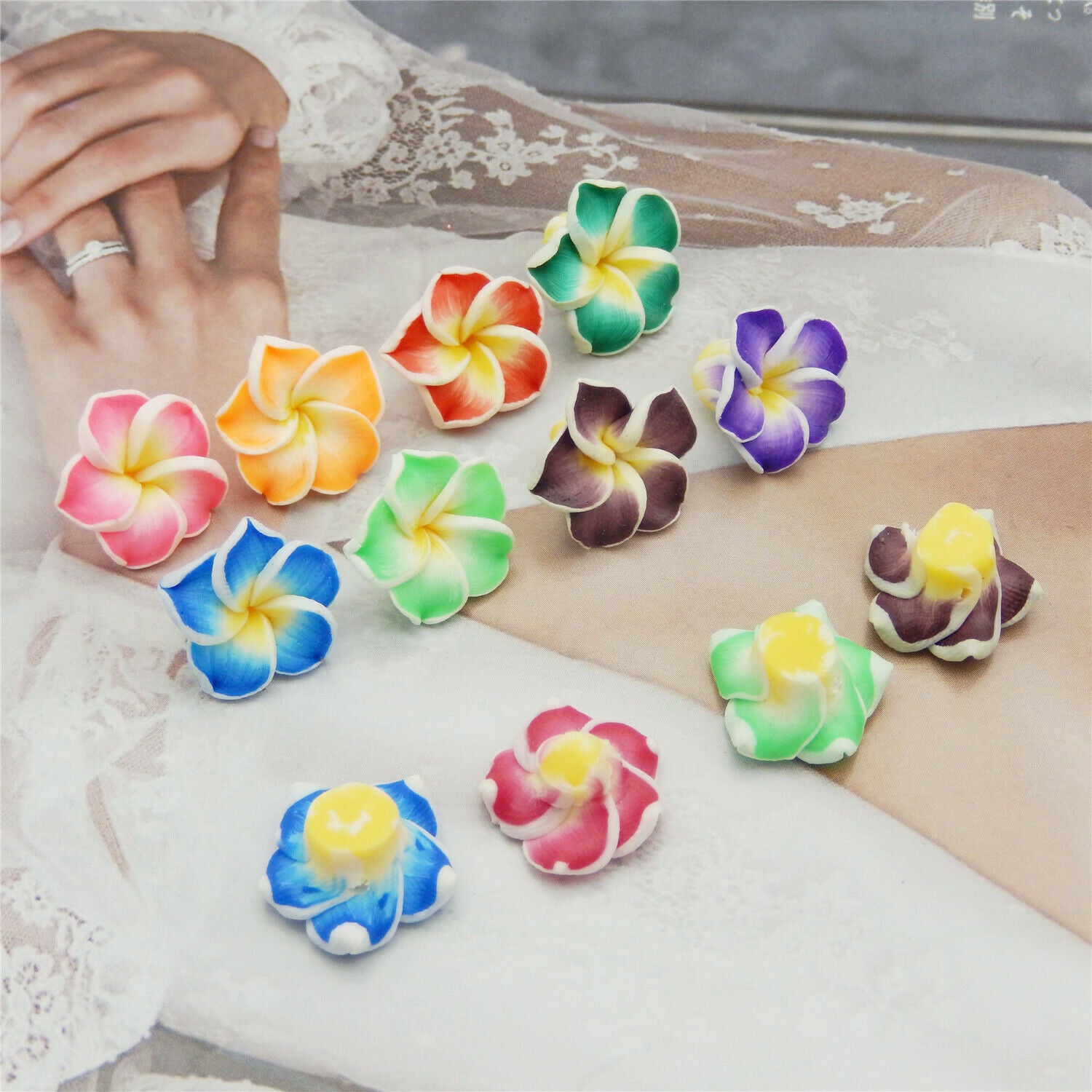 20 PCS Plumeria Frangipani Flower Polymer Clay Bead Hawaiian Bracelet Craft 15mm