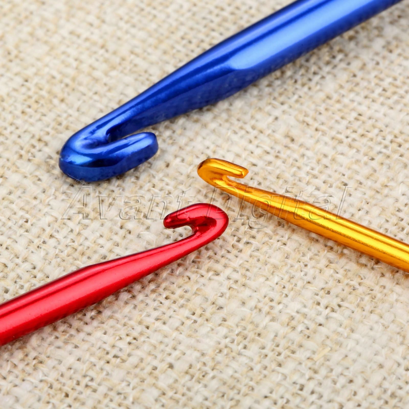 3Pcs 3 Size Crochet Hooks Aluminum With an Eye Knitting Yarn Needles Craft DIY