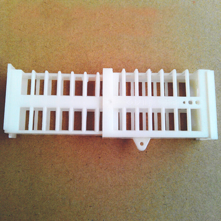 1Pcs Beekeeper Queen Cage Bee Match-box Moving Bee Catcher Cage Beekeeping Tool