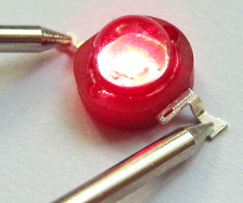 2 pcs High Power LED Lamp Red Color Light 1 Watt 660nm