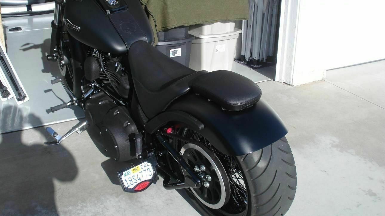 Black Synthetic Leather + 5cm Thick Soft Foam Motorcycle Suction Cup Type Seat