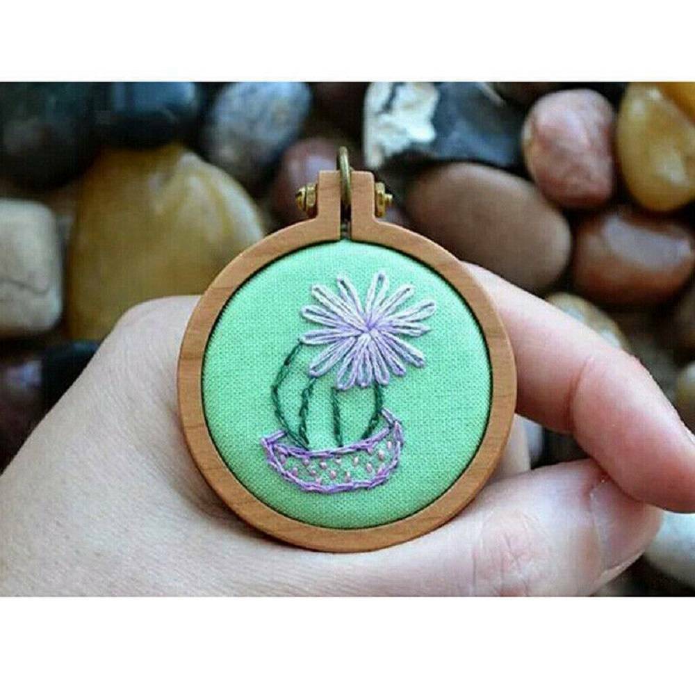 10-Pack Mini Embroidery Hoop Ring DIY Wooden Cross Stitch Frame Hand Crafts Set！