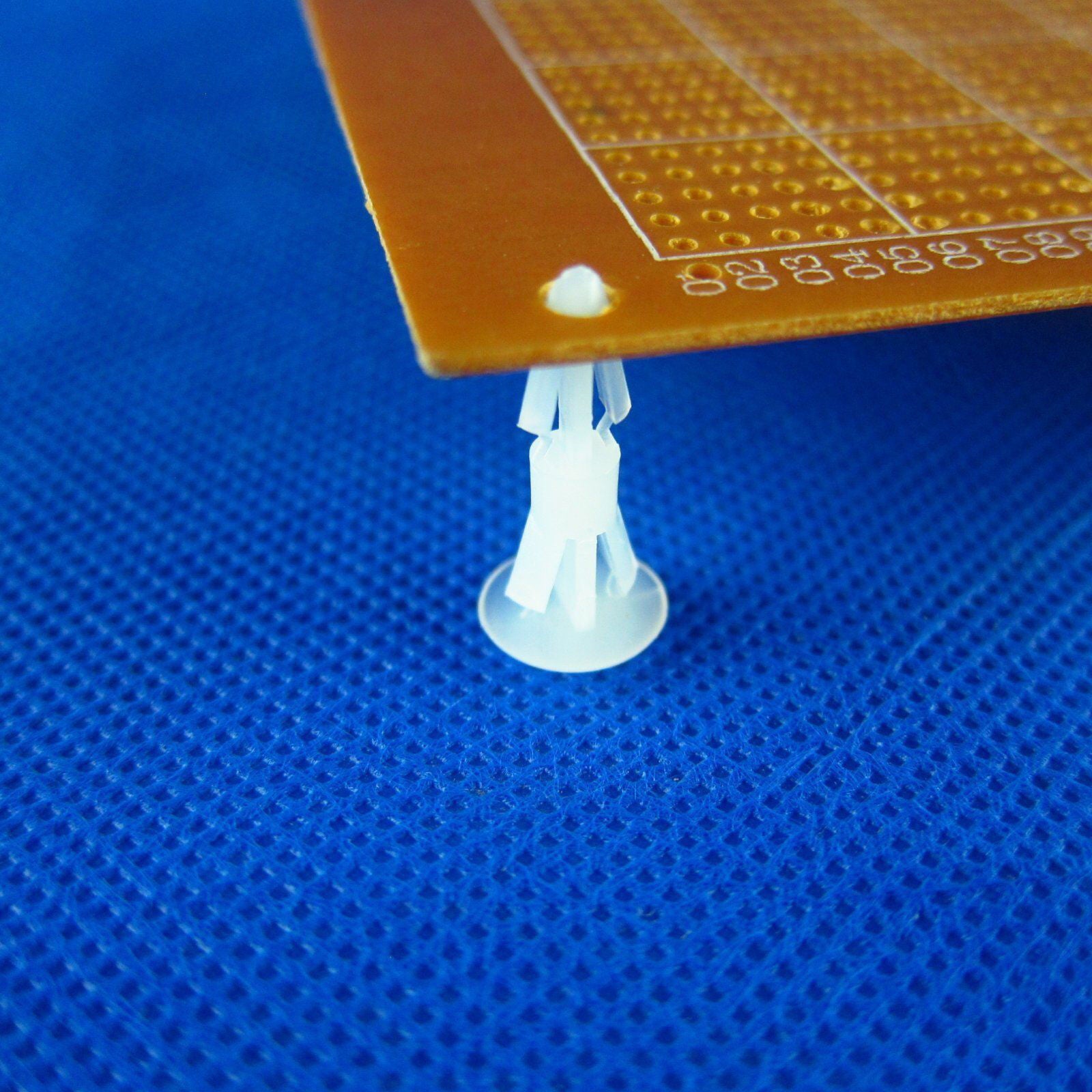 50PCS PCB Support Flat Spacer Plastic Circuit Board River Nylon 8mm White