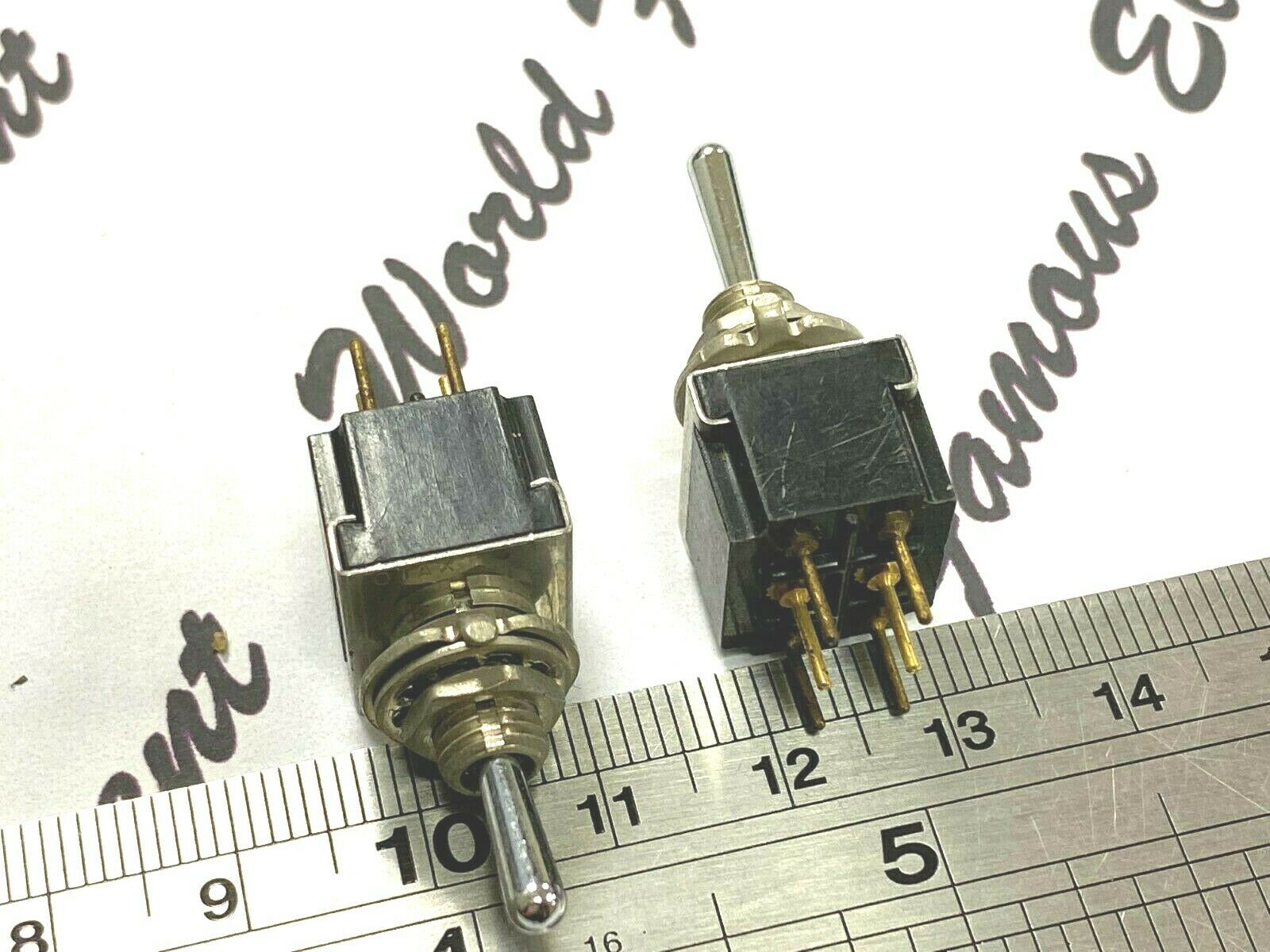 1pcs - OTAX FTN03 6A 125/250 Vac ON/ON Switch - JAPAN
