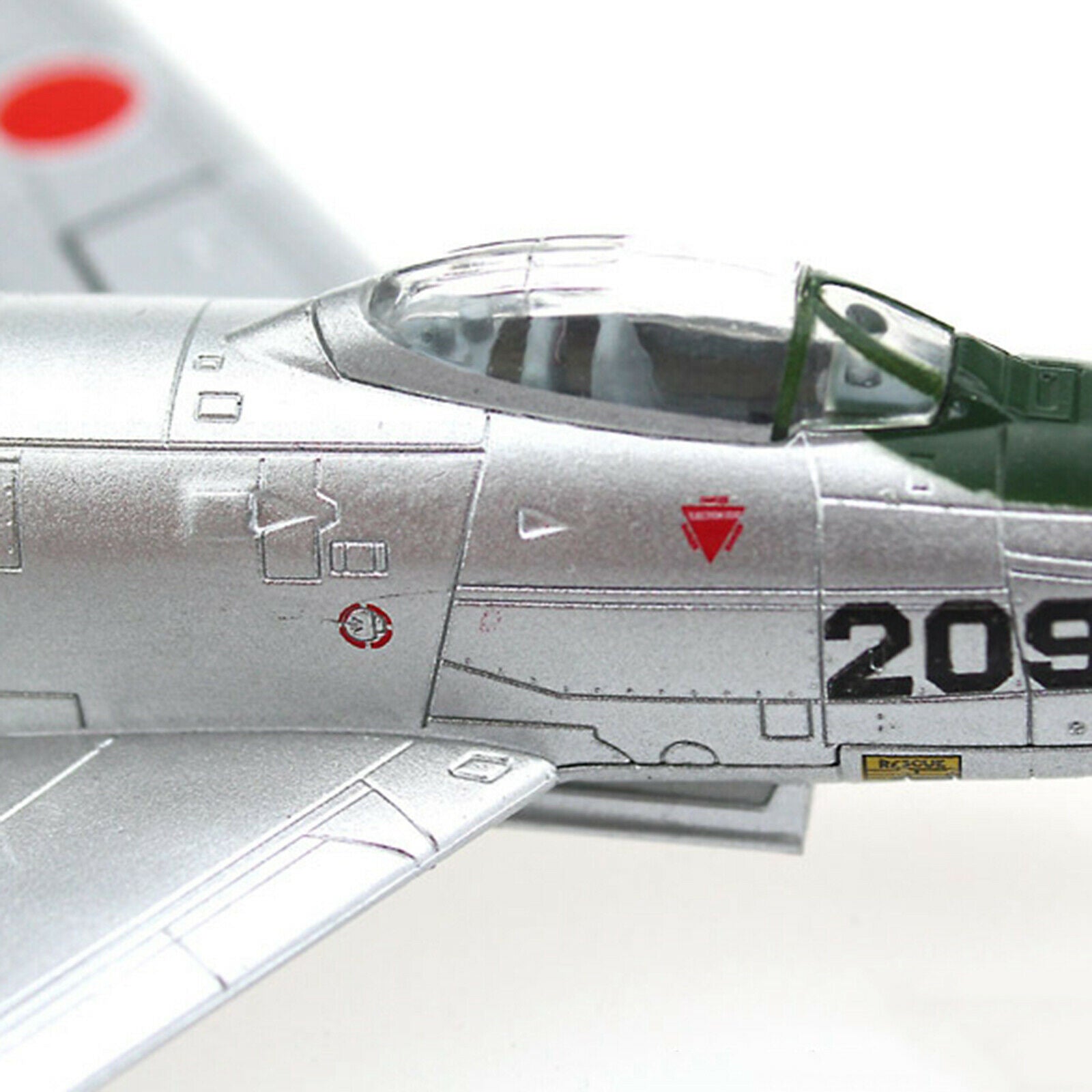 Simulation Alloy 1/100 Scale Japan Fighter Aircraft Kid's Toys Birthday Gift