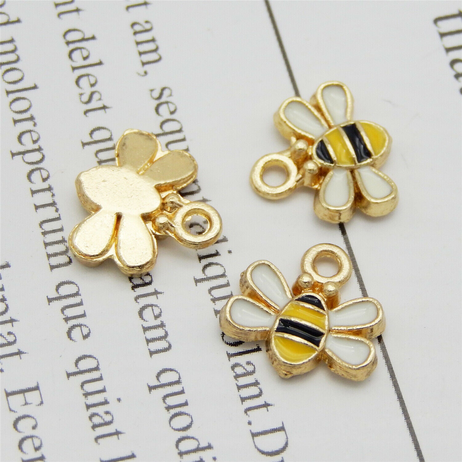 40PCS Enamel Colorful Honeybee Bees Insect 11x10mm Charms Pendant DIY Crafts