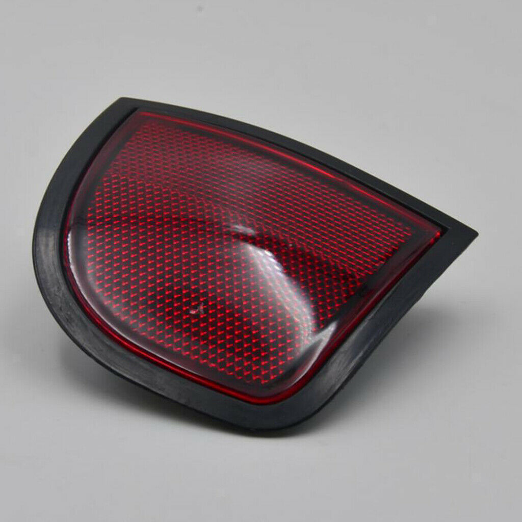 2Pcs Auto Rear Reflector Left & Right LH Red For Mitsubishi L200 2005-2015
