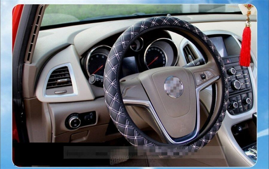 2PCS DIY Car Steering Wheel Cover black&red steering wheel hubs fur wheel cover