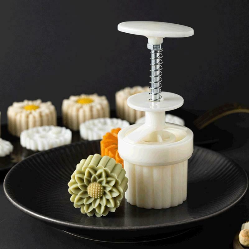 Baking Decorating Mooncake Mould Mid-Autumn Daisy Hand-Pressure Traditional