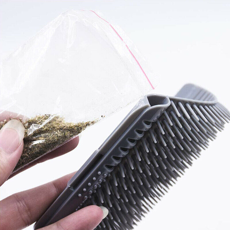 Shop-Story - Groomer Grey: Brush Angle Grooming for Cat