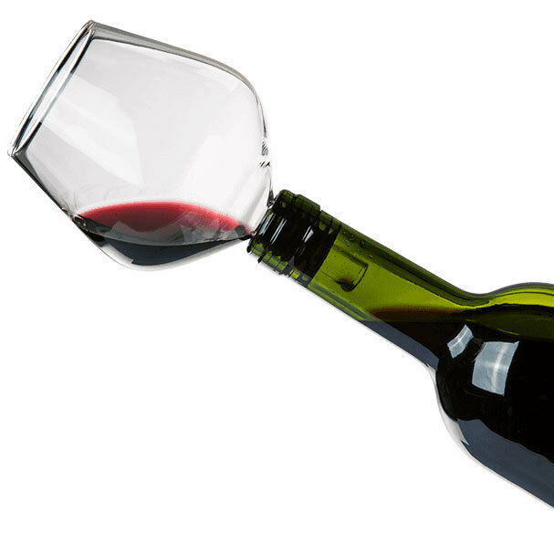 Cork of Bottles IN The Form Of Glass To Wine - Finish The Buvette At Neck - New