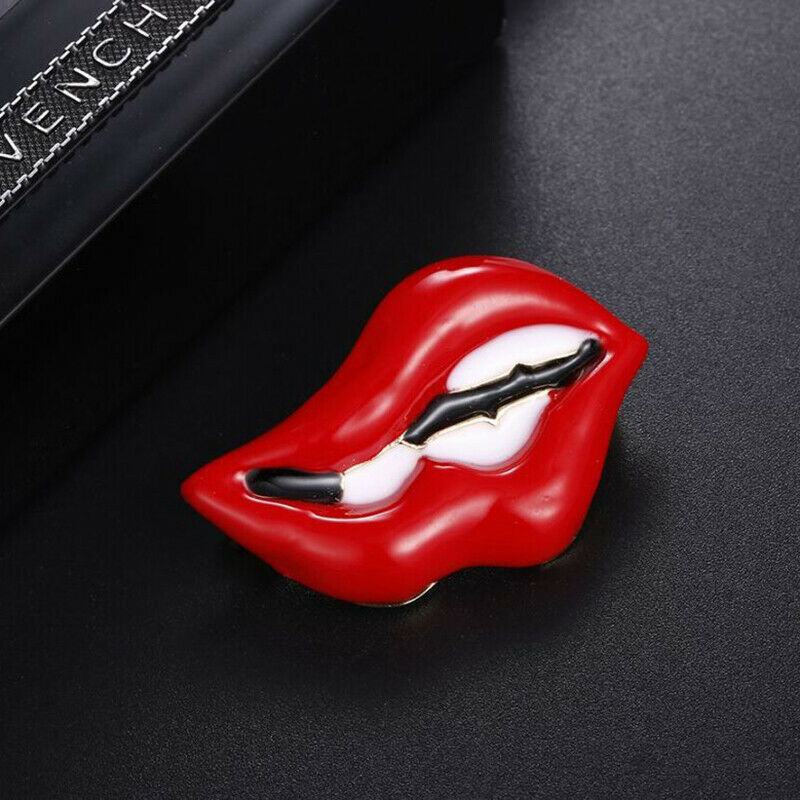 Fashion Women Red Lips Brooch Pin Collar Decoration Badge Corsage Jewelry.l8