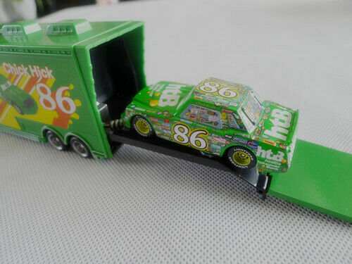 Disney Pixar Cars NO.86 Chick Hicks Hauler Truck & Cars 2pcs Set New No Package