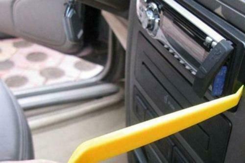 4pcs Car Radio Door Body Clip Panel Trim Dash Audio Plastic Removal Pry Tool Kit