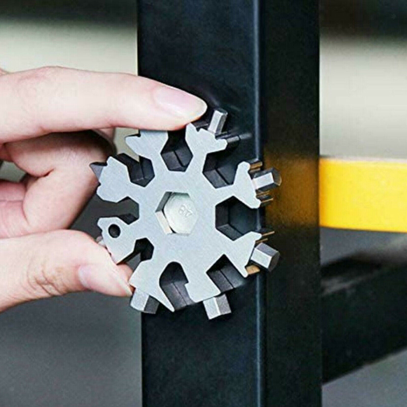 3-Piece 18-in-1 Hex Keychain with Snowflake