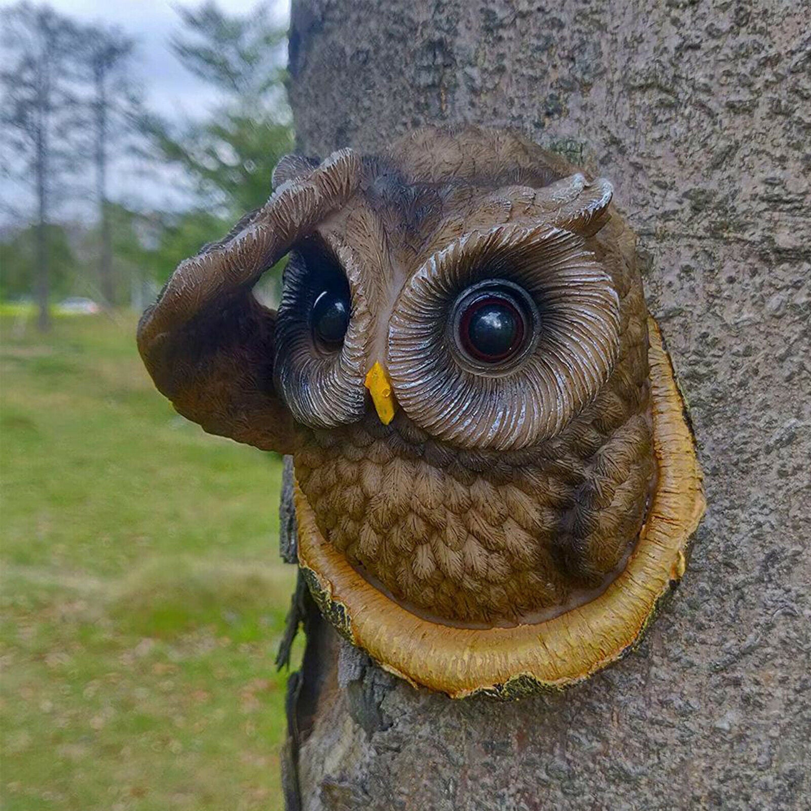Realistic Owl Tree Hugger Art Outdoor Statues Tree Sculpture Garden Warming